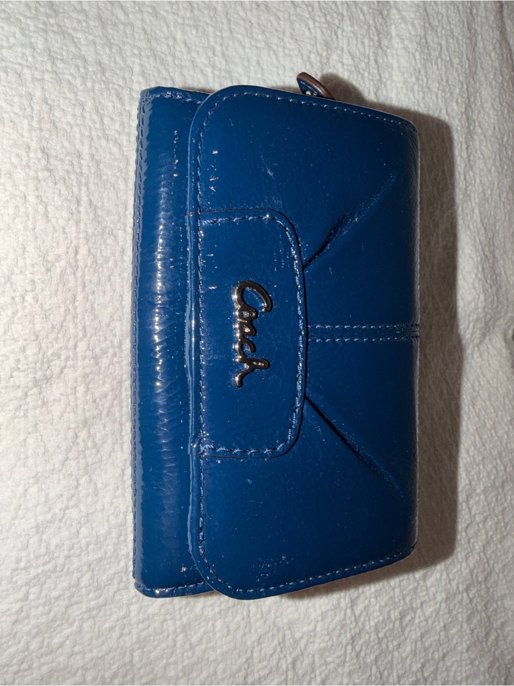 Coach Cobalt Blue Patent Satchel with Polished Hardware with Matching Wallet. - Picture 5 of 8